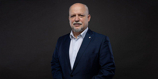 Алексей Лобов о развитии направления ИБП Hiden в интервью для IKSMEDIA